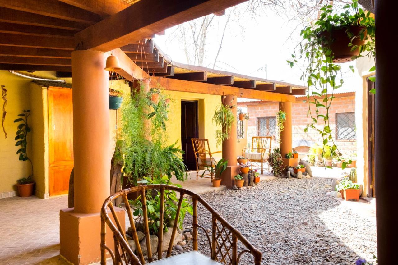 Bed and Breakfast La Montana Cafayate Exterior foto